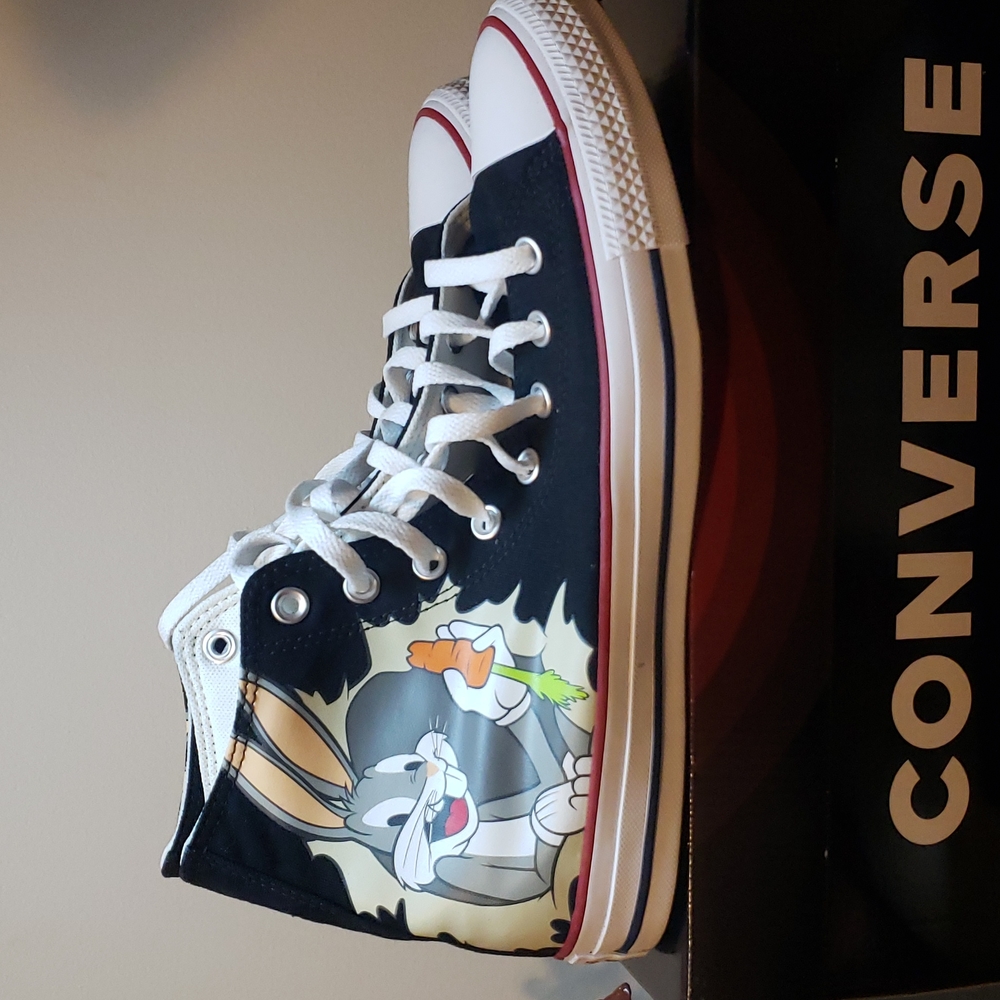 Converse Bugs Bunny